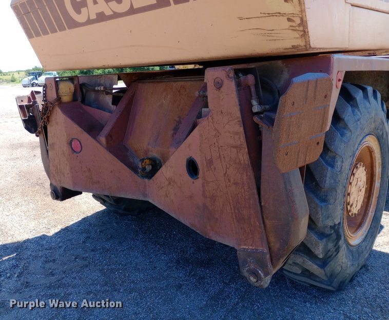 image for item DP1266 1985 Case 1085B wheeled excavator