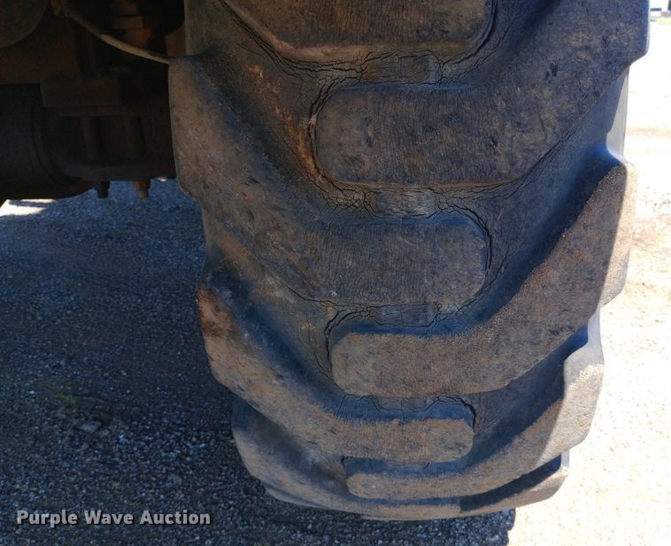 image for item DP1266 1985 Case 1085B wheeled excavator