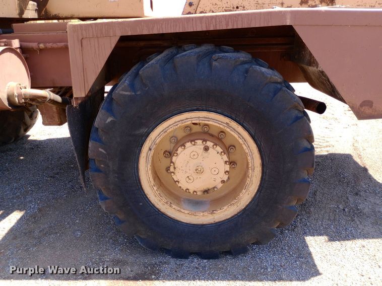 image for item DP1266 1985 Case 1085B wheeled excavator