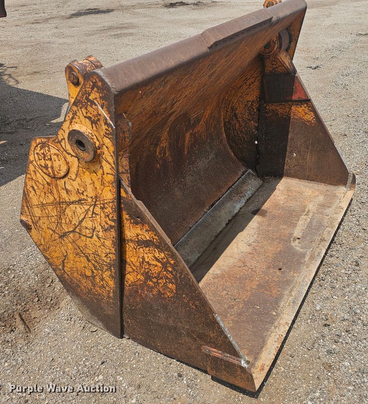 image for item DP1266 1985 Case 1085B wheeled excavator