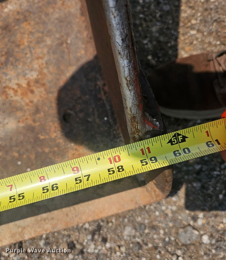 image for item DP1266 1985 Case 1085B wheeled excavator