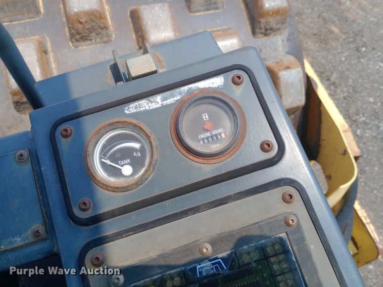 image for item DP1275 2000 Bomag BW213PDH-3 single drum vibratory roller