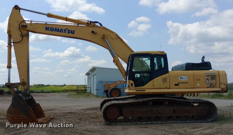 image for item DP1276 2002 Komatsu PC300LC-7 excavator
