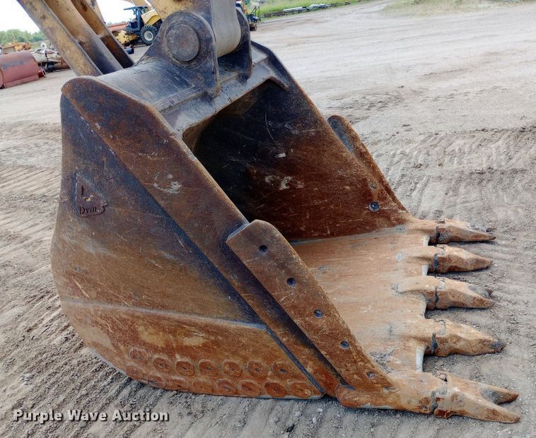 image for item DP1276 2002 Komatsu PC300LC-7 excavator