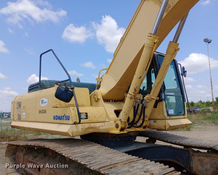 image for item DP1276 2002 Komatsu PC300LC-7 excavator