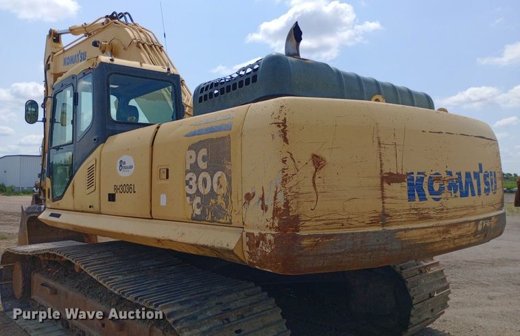 image for item DP1276 2002 Komatsu PC300LC-7 excavator