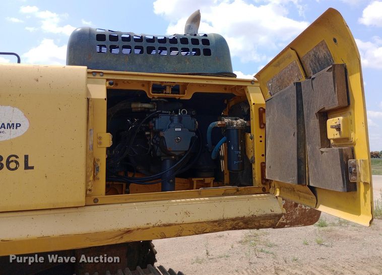 image for item DP1276 2002 Komatsu PC300LC-7 excavator