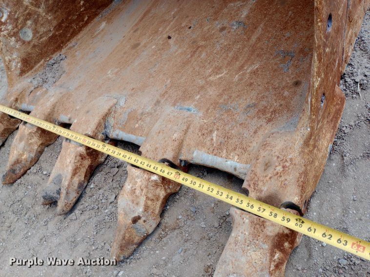 image for item DP1276 2002 Komatsu PC300LC-7 excavator