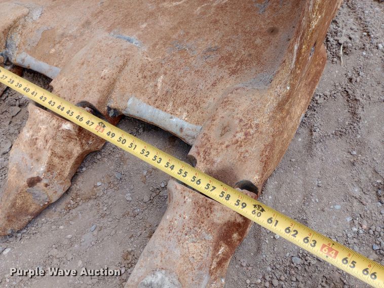 image for item DP1276 2002 Komatsu PC300LC-7 excavator