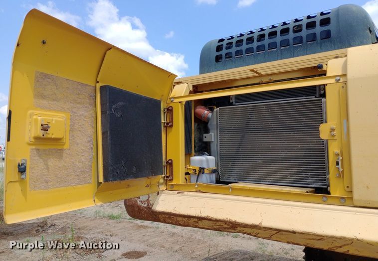 image for item DP1276 2002 Komatsu PC300LC-7 excavator