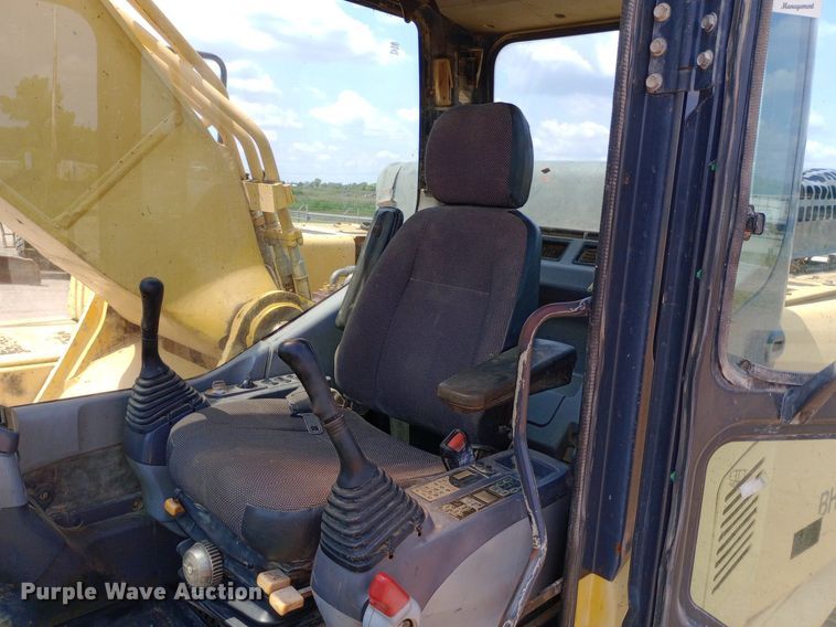 image for item DP1276 2002 Komatsu PC300LC-7 excavator
