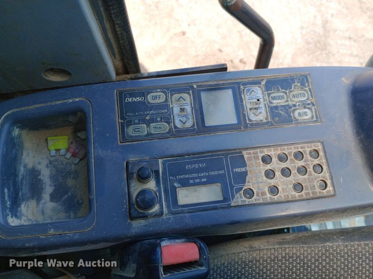 image for item DP1276 2002 Komatsu PC300LC-7 excavator