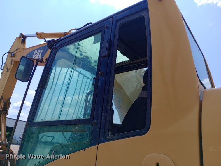 image for item DP1277 2003 Caterpillar 322CL excavator