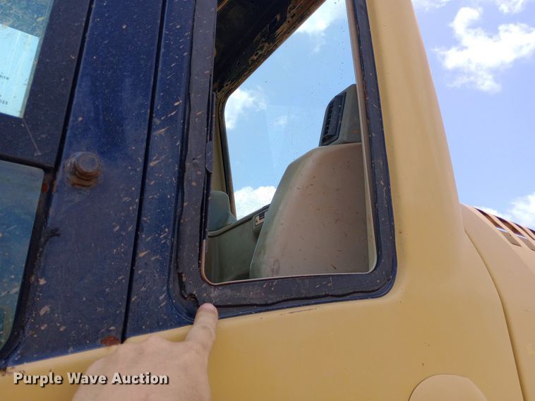 image for item DP1277 2003 Caterpillar 322CL excavator