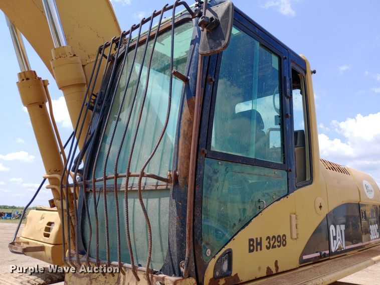 image for item DP1277 2003 Caterpillar 322CL excavator