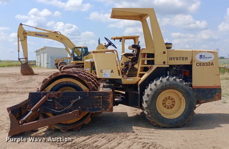 image for item DP1278 1988 Hyster C-832-A single drum roller