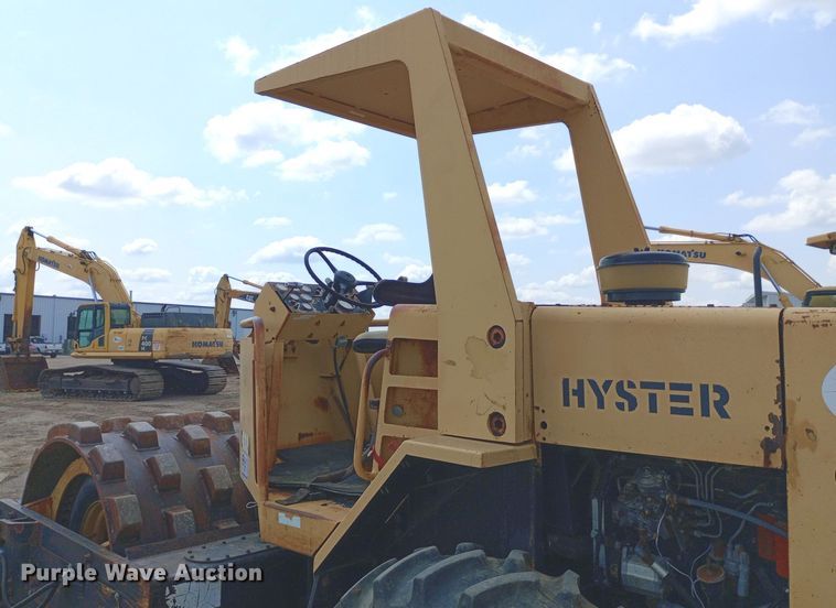 image for item DP1278 1988 Hyster C-832-A single drum roller