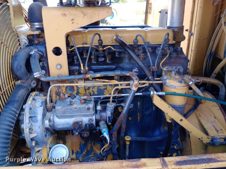 image for item DP1279 1992 Caterpillar CS-433B single drum vibratory roller