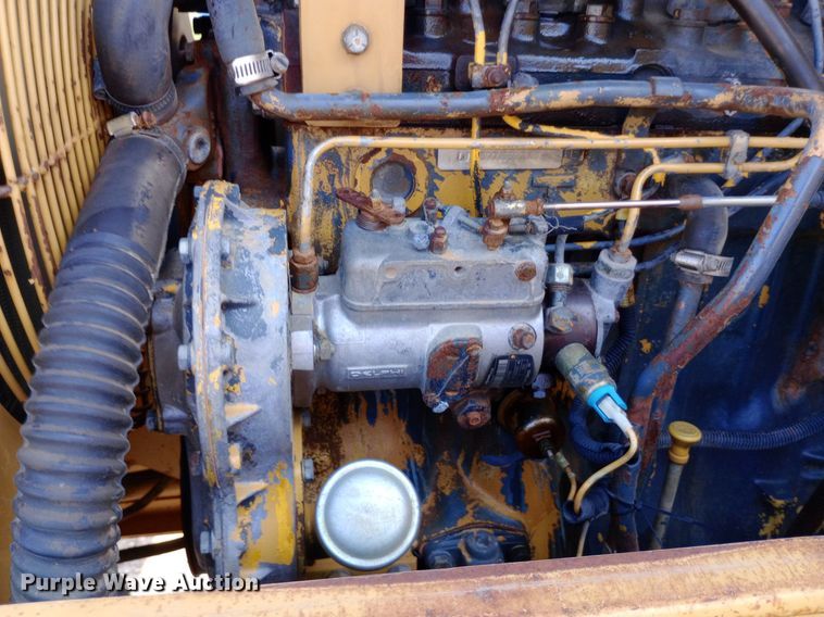 image for item DP1279 1992 Caterpillar CS-433B single drum vibratory roller