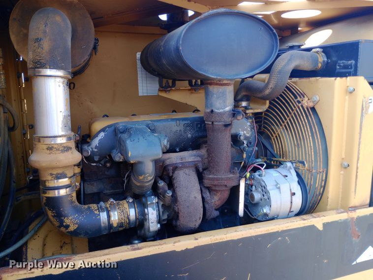 image for item DP1279 1992 Caterpillar CS-433B single drum vibratory roller