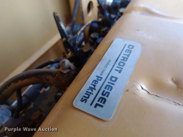 image for item DP1279 1992 Caterpillar CS-433B single drum vibratory roller