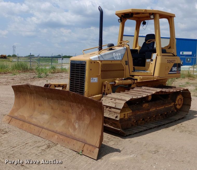 image for item DP1281 2002 Caterpillar D4G dozer
