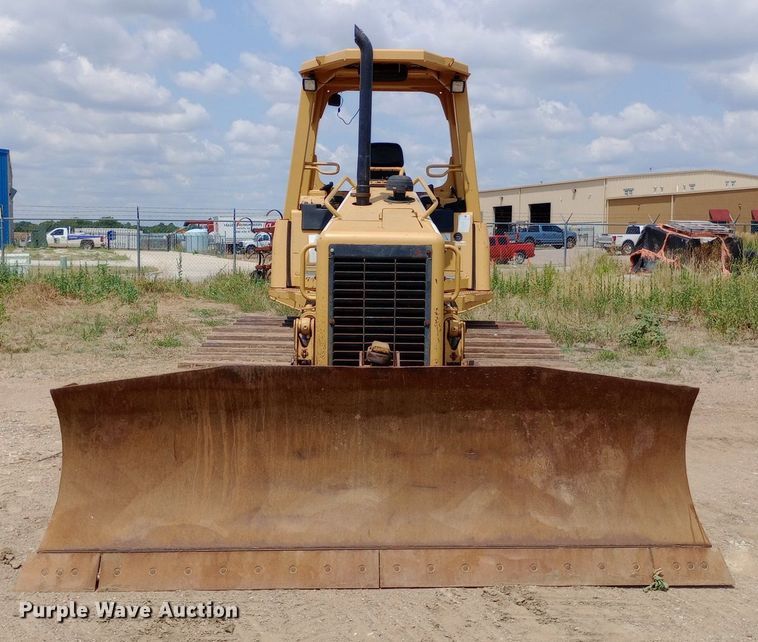 image for item DP1281 2002 Caterpillar D4G dozer