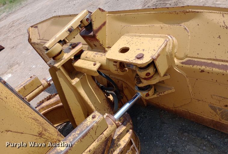 image for item DP1281 2002 Caterpillar D4G dozer