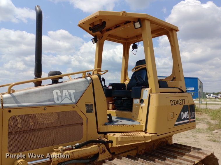 image for item DP1281 2002 Caterpillar D4G dozer