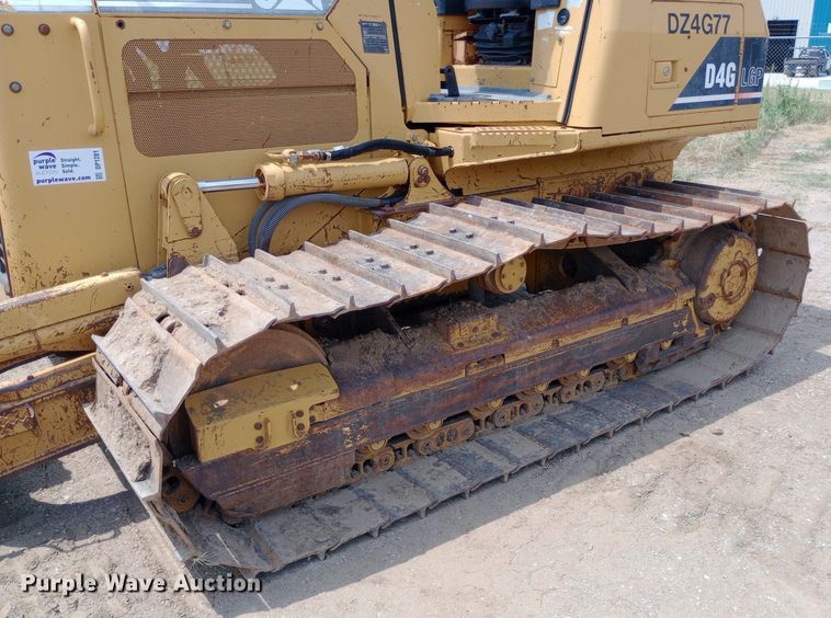 image for item DP1281 2002 Caterpillar D4G dozer