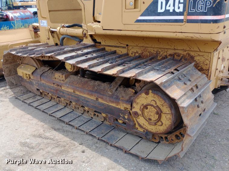 image for item DP1281 2002 Caterpillar D4G dozer