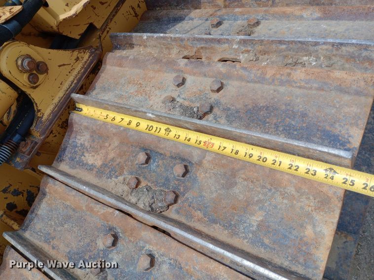 image for item DP1281 2002 Caterpillar D4G dozer