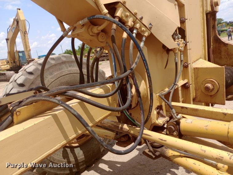 image for item DP1282 1987 Caterpillar 16G motor grader