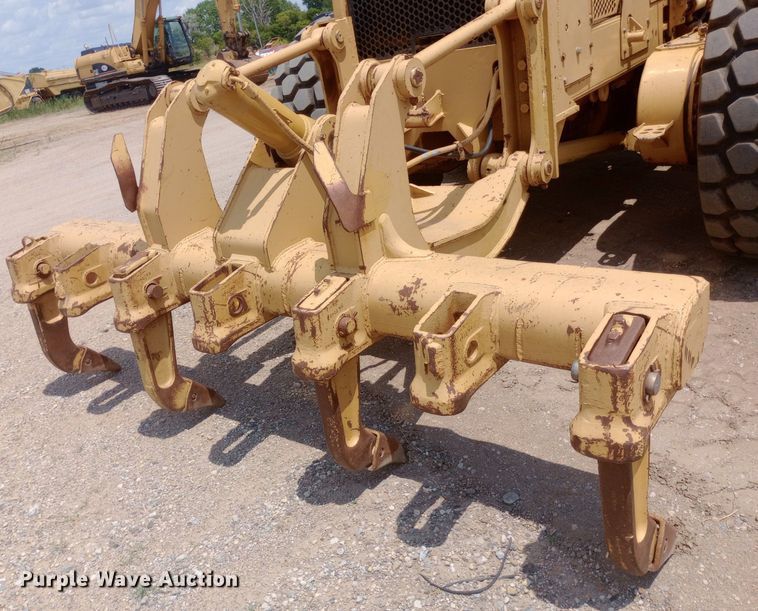 image for item DP1282 1987 Caterpillar 16G motor grader