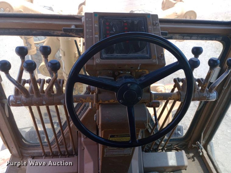 image for item DP1282 1987 Caterpillar 16G motor grader