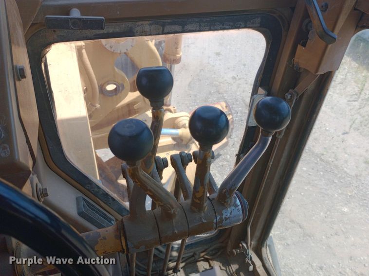 image for item DP1282 1987 Caterpillar 16G motor grader