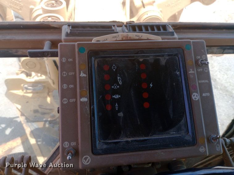 image for item DP1282 1987 Caterpillar 16G motor grader