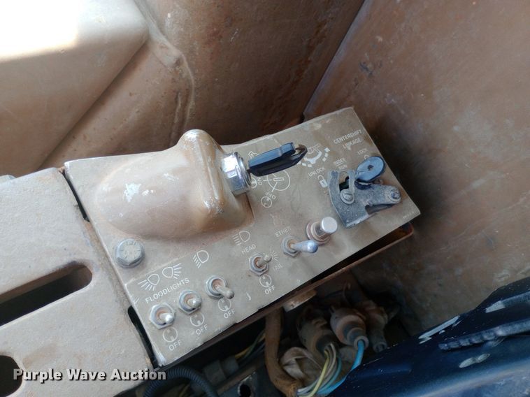 image for item DP1282 1987 Caterpillar 16G motor grader