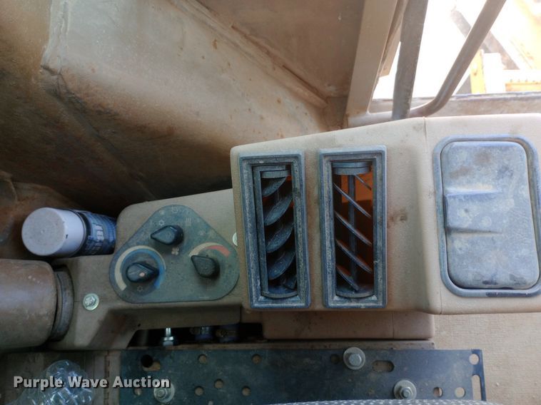 image for item DP1282 1987 Caterpillar 16G motor grader