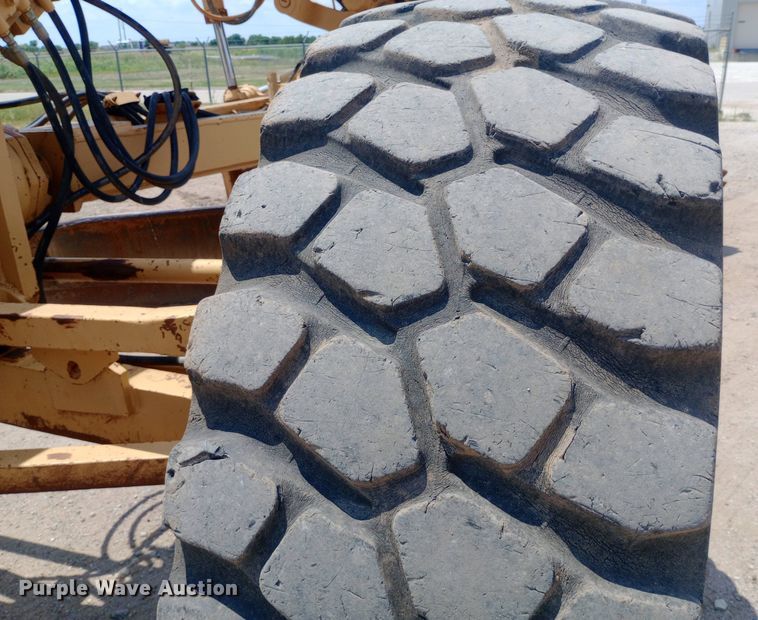 image for item DP1282 1987 Caterpillar 16G motor grader