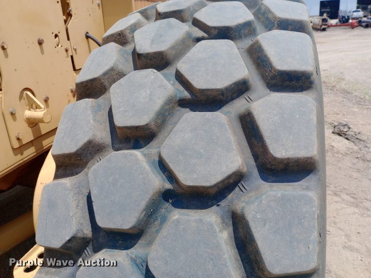 image for item DP1282 1987 Caterpillar 16G motor grader