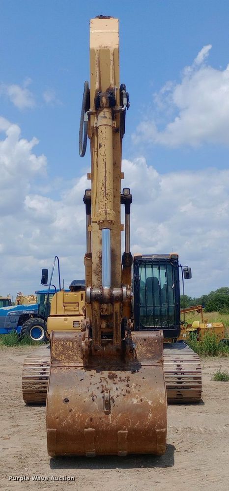 image for item DP1284 2002 Caterpillar  330CL excavator