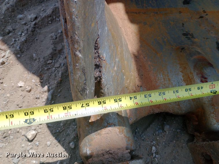 image for item DP1284 2002 Caterpillar  330CL excavator