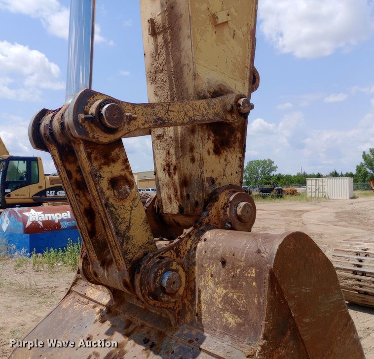 image for item DP1284 2002 Caterpillar  330CL excavator