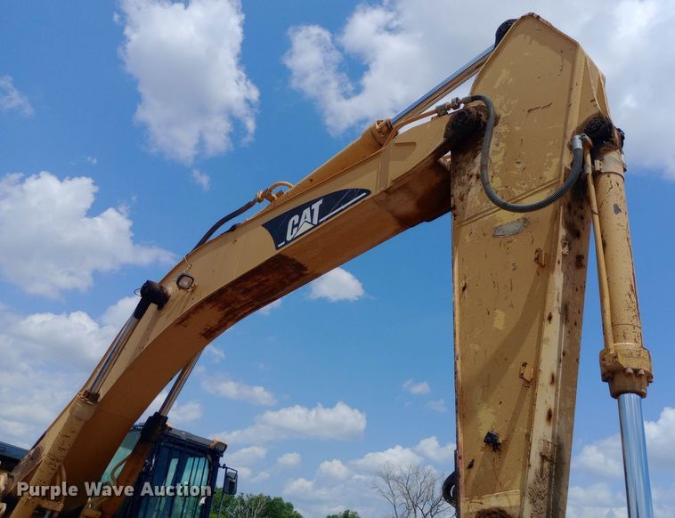 image for item DP1284 2002 Caterpillar  330CL excavator