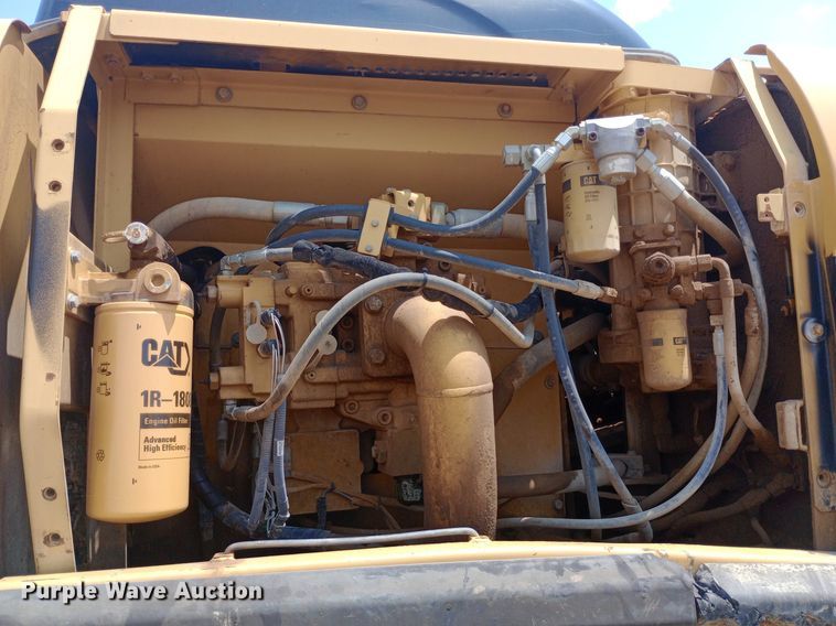 image for item DP1284 2002 Caterpillar  330CL excavator