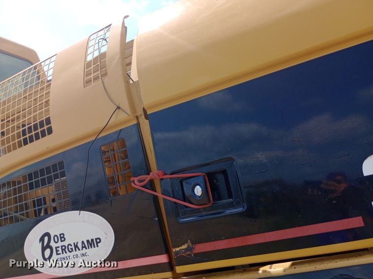 image for item DP1284 2002 Caterpillar  330CL excavator