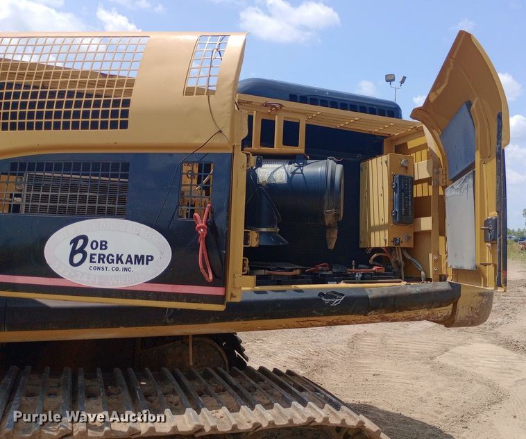 image for item DP1284 2002 Caterpillar  330CL excavator