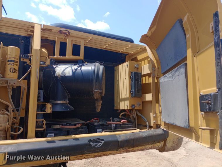 image for item DP1284 2002 Caterpillar  330CL excavator