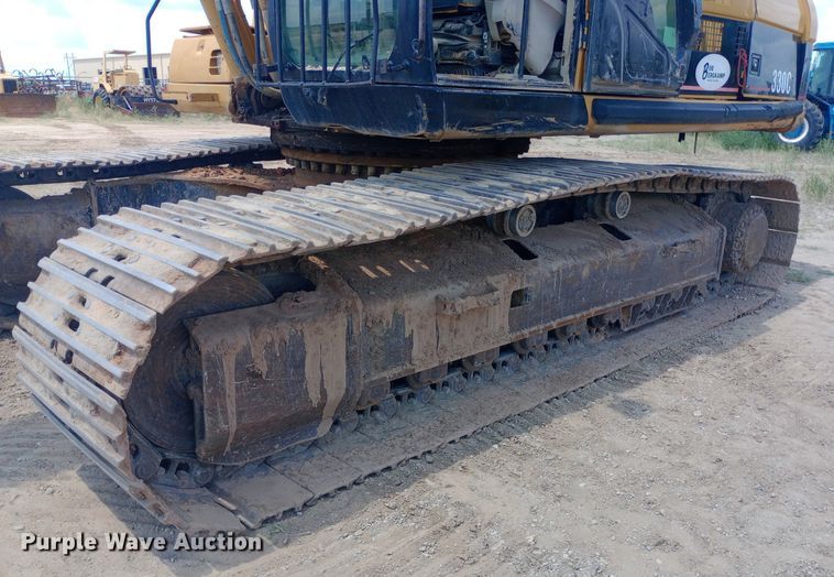 image for item DP1284 2002 Caterpillar  330CL excavator